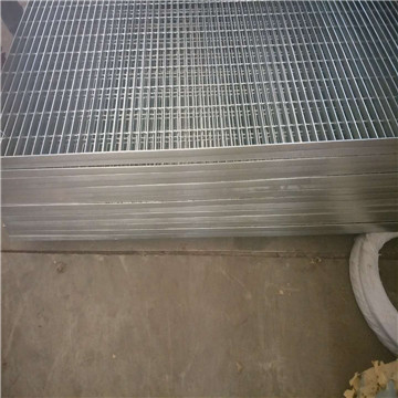  不锈钢网格板手工焊接好还是机器焊接好