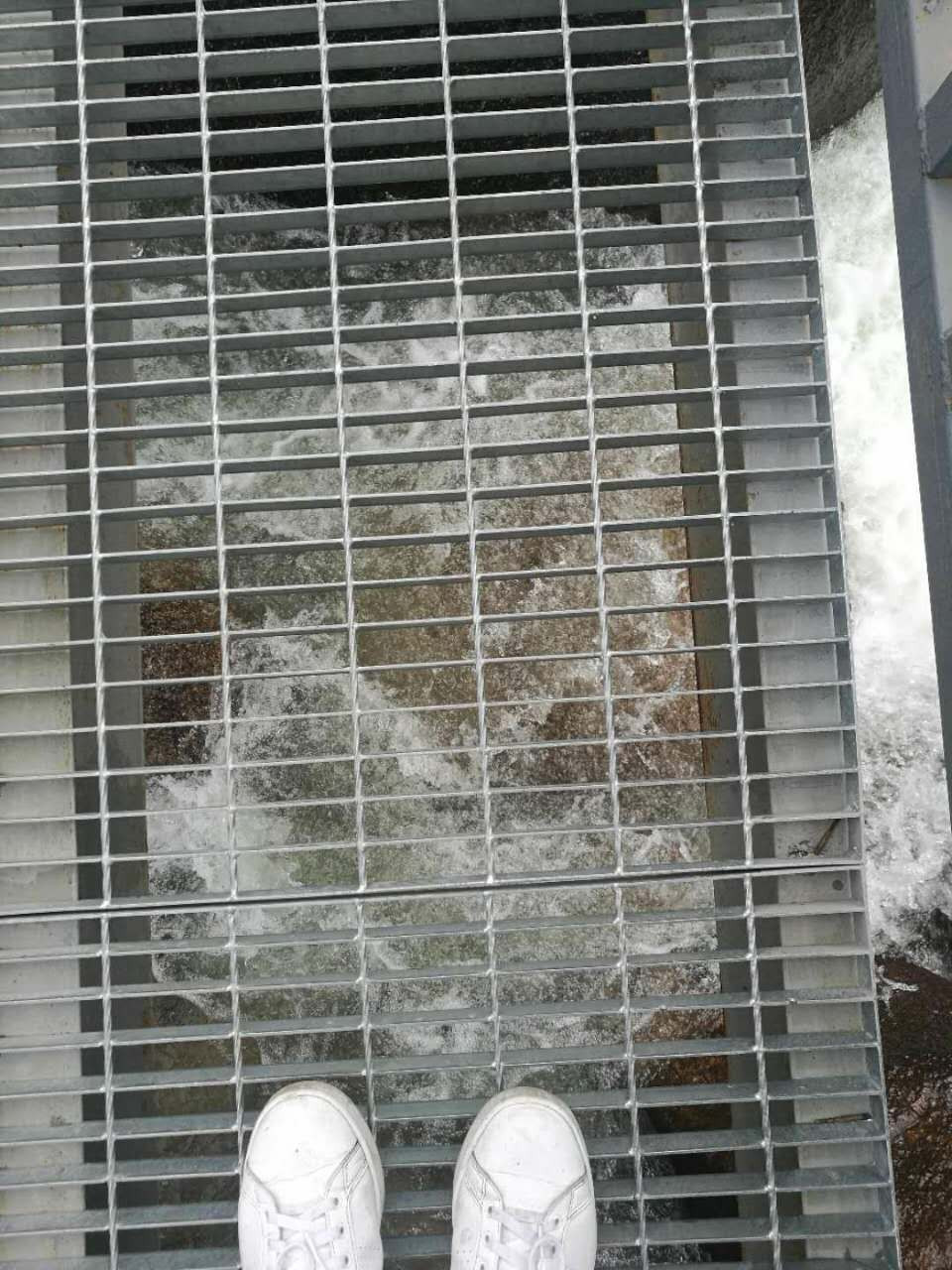  污水处理厂钢格板 