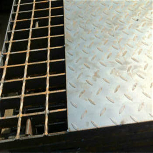 复合钢格板的表面密封花纹板的作用