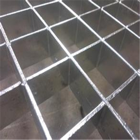 钢格板在重工业中有哪些应用