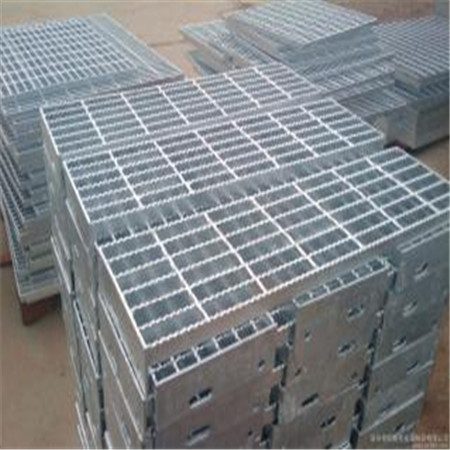 压锁钢格板与压焊钢格板之间的区别