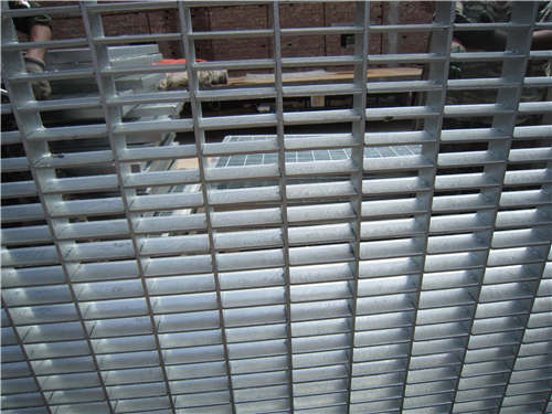 镀锌钢格板在锅炉上是怎么进行使用的