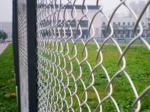 体育场组装围网的安装步骤